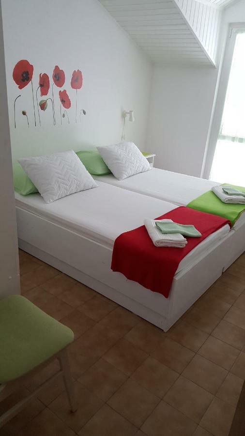 Apartment Zdenka Prozura ภายนอก รูปภาพ