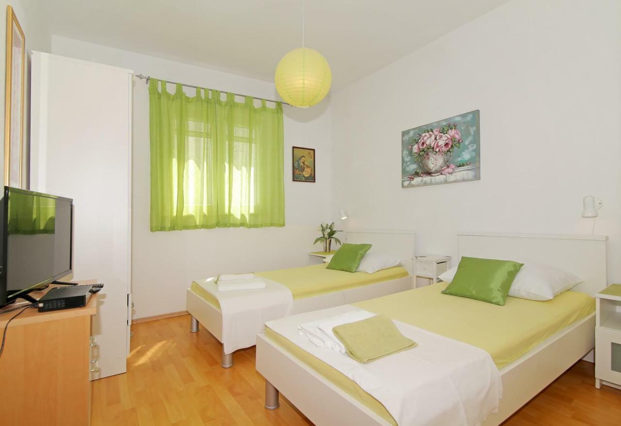 Apartment Zdenka Prozura ภายนอก รูปภาพ