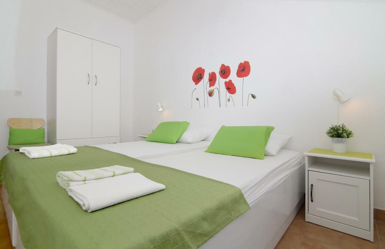 Apartment Zdenka Prozura ภายนอก รูปภาพ